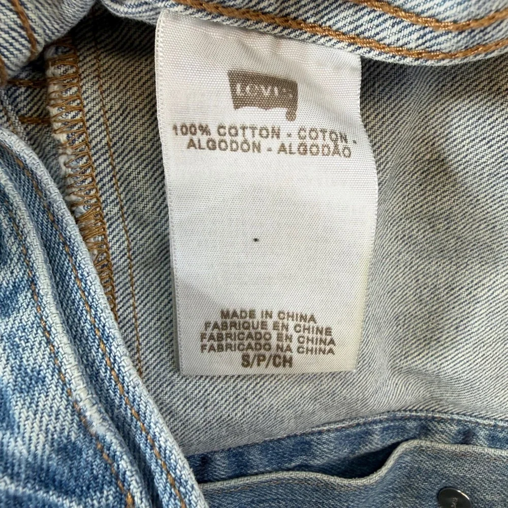 Levis levi positively